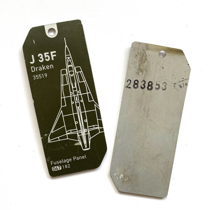 Saab J 35F Draken 35519 | 1-color  | 040-051